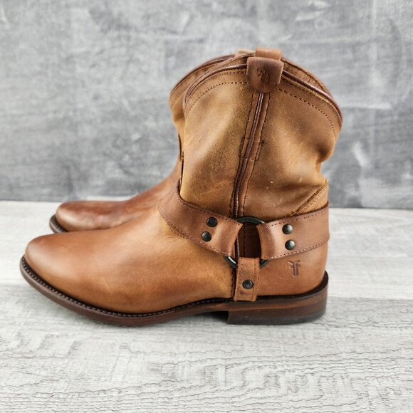 Frye Brown Women Size 6.5B Leather Ankle Boots Classic Design with Buckle Detail - Picture 2 of 13